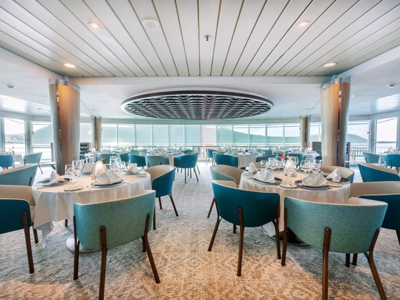 Croisière Paul Gauguin – Ponant - intérieur du restaurant veranda