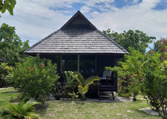 Pension Papahani à Maupiti - extérieur d'un bungalow jardin.