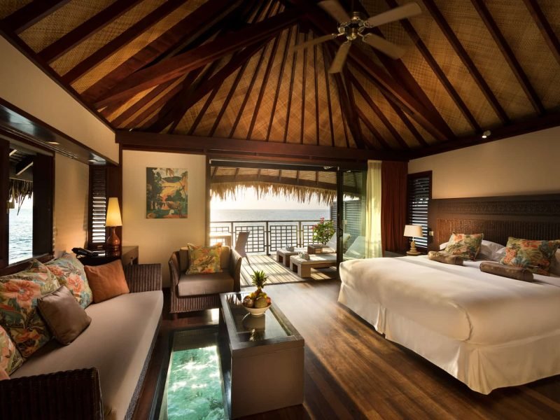 Hôtel Hilton Lagoon Resort & Spa 5* à Moorea - intérieur d'un bungalow sur pilotis