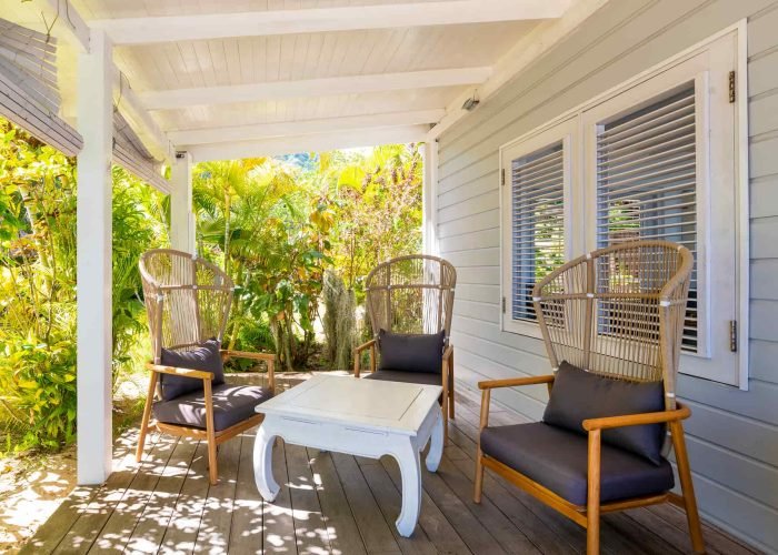 subtiles-tahiti-moorea-pension-moorea-beach-lodge-11©moorea-beach-lodge Pension Moorea Beach Lodge - terrasse commune extérieur.