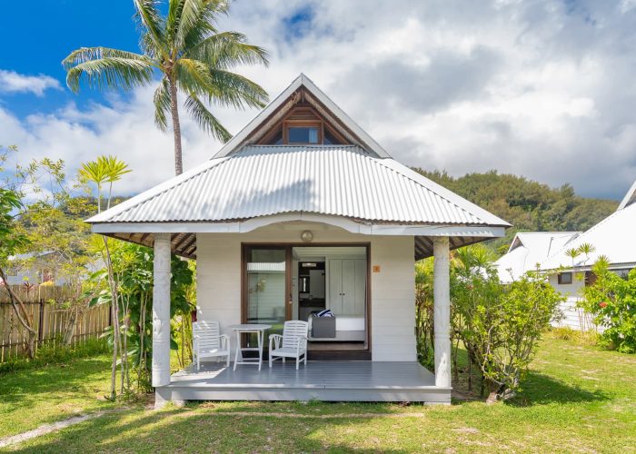 Pension Moorea Island Beach à Moorea - extérieur d'un bungalow jardin.