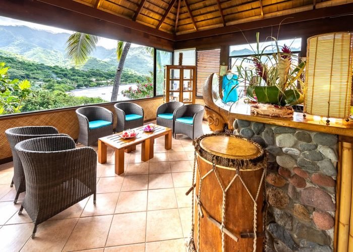 Hôtel Le Nuku Hiva by Pearl Resorts 3* à Nuku Hiva – Réception avec vue sur la baie de Taihoae