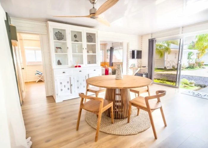 Hôtel Opoa Beach 3* à Raiatea - Salle à manger du Bungalow Famille.