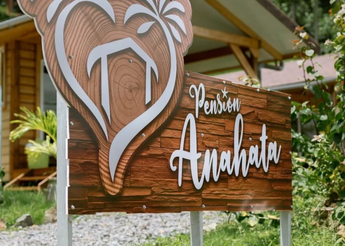 subtiles-tahiti-tahaa-pension-anahata-5©anahata Pension Anahata à Taha’a – panneau d'accueil