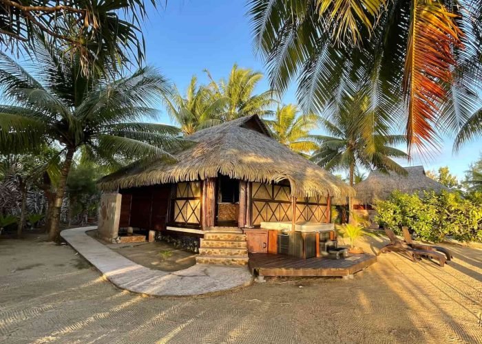subtiles-tahiti-tahaa-pension-fare-pea-iti-9©fare-pea-iti Pension Fare Pea Iti à Taha’a. Vue générale extérieure d'un bungalow plage.
