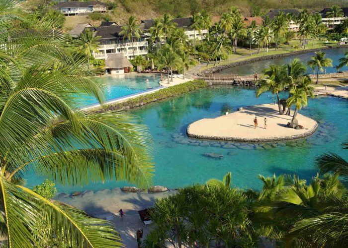 Hôtel Intercontinental Tahiti Resort & Spa 4*. Vue aérienne sur le Lagoonarium et le motu.