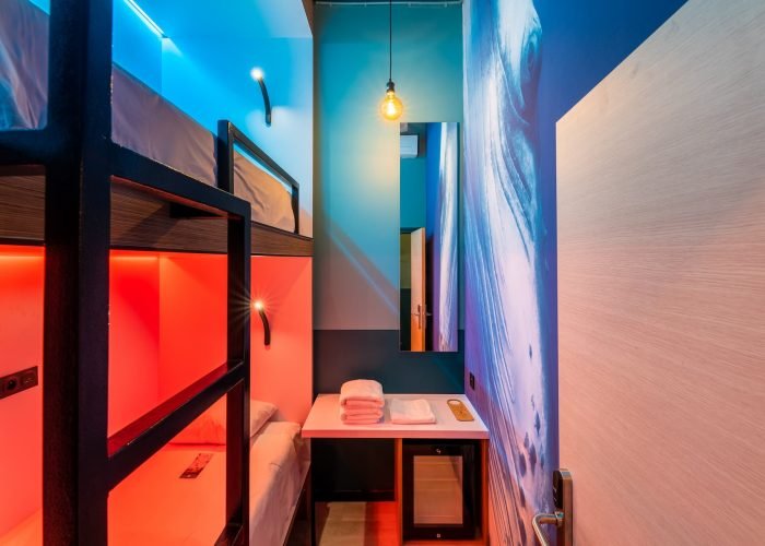 subtiles-tahiti-tahiti-hotel-kon-tiki-11©kon-tiki Hôtel Kon Tiki 3* à Tahiti - intérieur d'une chambre "cabine"