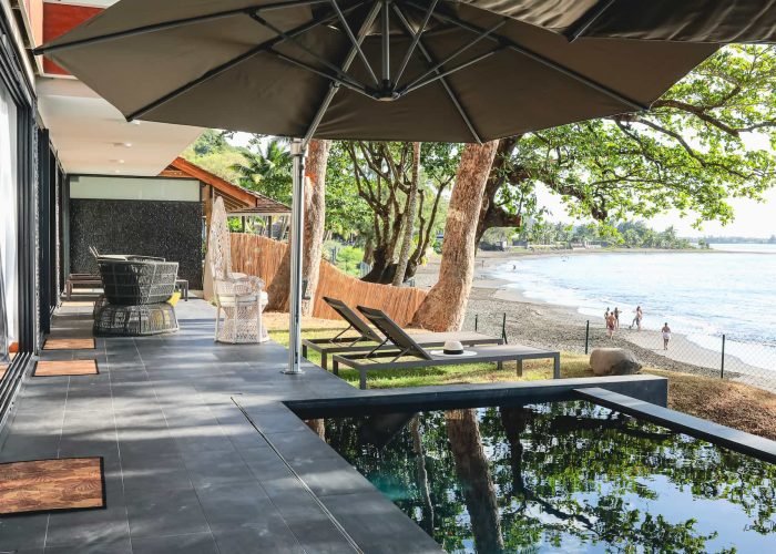 hôtel le tahiti by pearl resorts 4* - terrasse avec piscine vue sur la plage de la suite royale