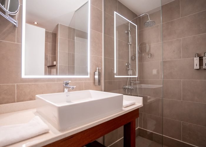 subtiles-tahiti-tahiti-hotel-maitai-express-4©maitai-express Hôtel Maitai Express 3* à Tahiti - salle de bain d'une chambre standard.