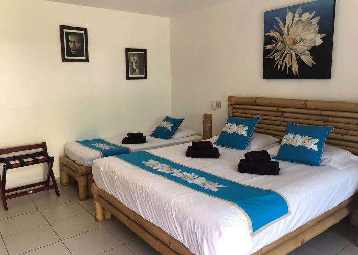 Pension Relais Fenua à Tahiti. Intérieur d’une chambre Standard Triple.