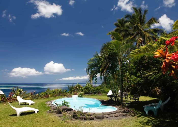 subtiles-tahiti-tahiti-pension-vanira-lodge-5©vanira-lodge Pension Vanira Lodge à la presqu'île de Tahiti - piscine et lagon en arrière plan