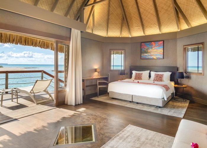 subtiles-tahiti-tikehau-hôtel-le-tikehau-by-pearl-resorts-14©le-tikehau-by-pearl-resorts Hôtel Le Tikehau by Pearl Resorts 4* - intérieur d'un Bungalow Premium sur Pilotis.